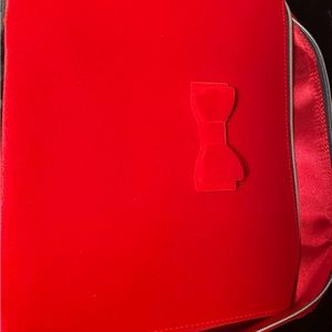 Estee Lauder Deep Red Velvet makeup case